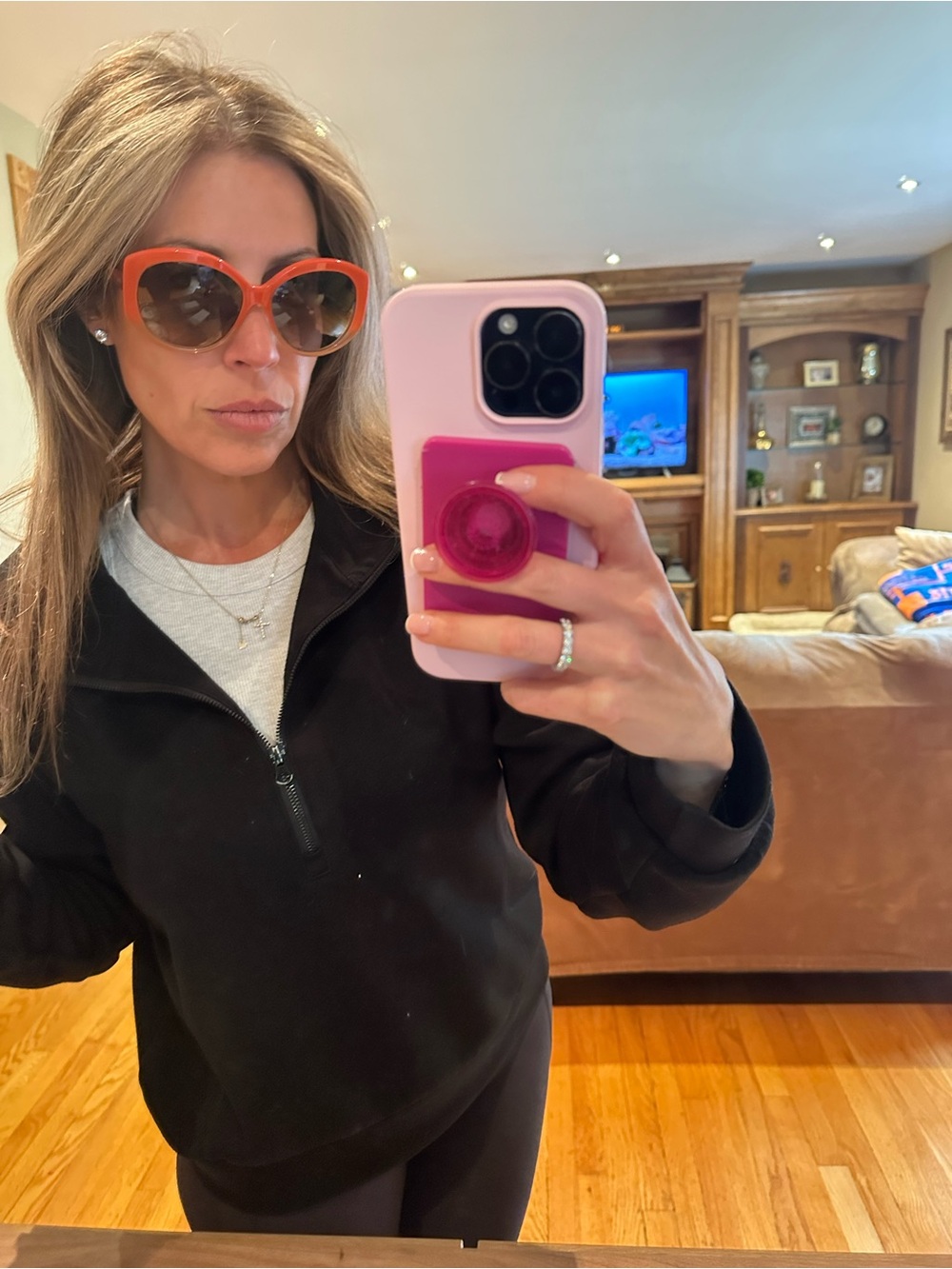 Dior Women’s Coral-Orange Gradient Round Sunglasses - Picture 5 of 6